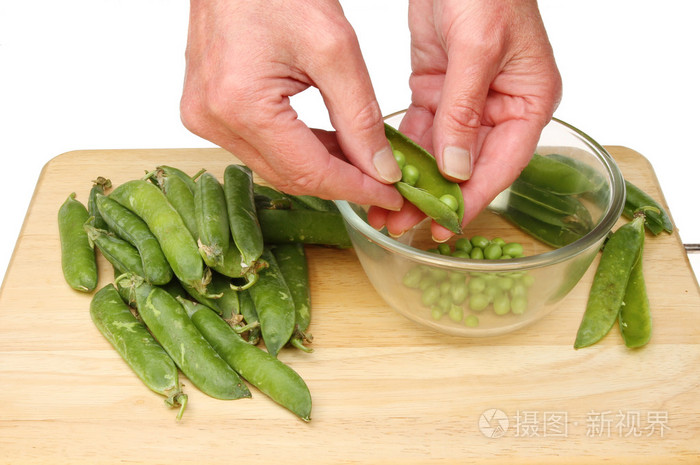 手剥豌豆荚