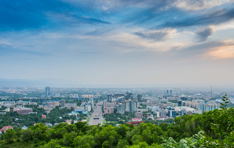 阿拉木图的城市风景