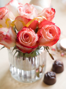玫瑰与巧克力糖果