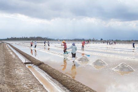 盐水在 samutsakorn，泰国