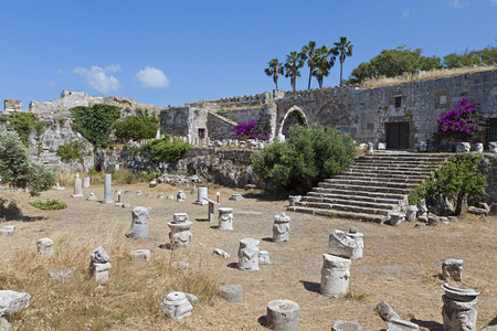 在希腊科斯岛岛古代片段和骑士城堡