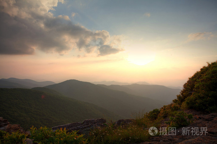 黄昏在山顶上