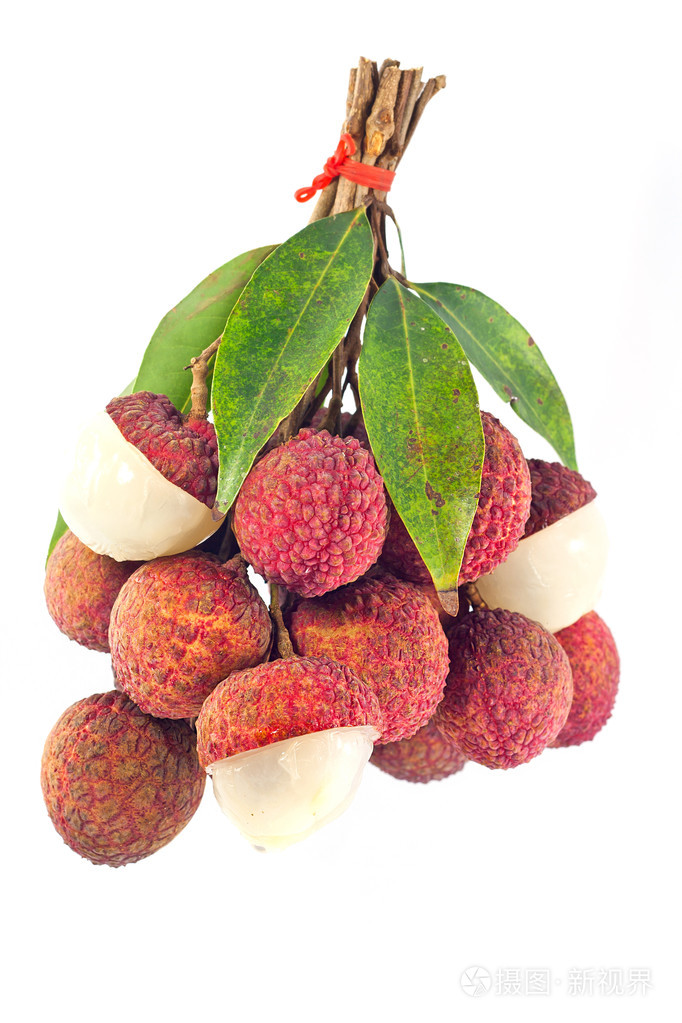 荔枝红孤立的白色背景上的新鲜荔枝