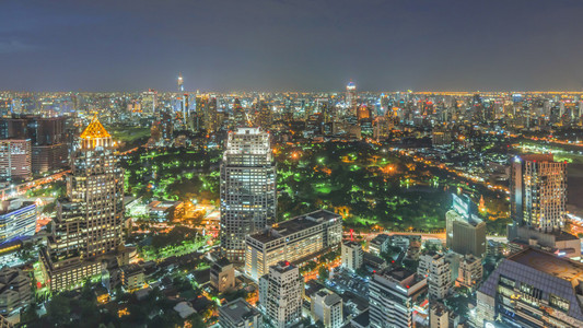 曼谷城市夜景与漂亮的天空