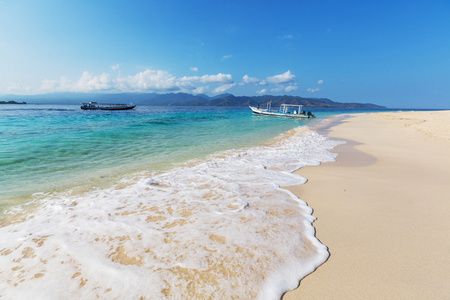 海滩上吉利