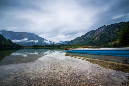 湖泊风景图片