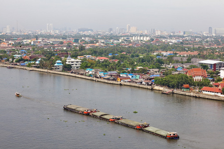 昭披耶河曼谷城市景观