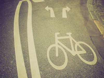 复古的外观的自行车车道标志
