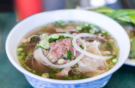 越南河粉牛肉面汤