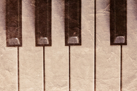 老式钢琴键盘