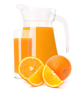 橙色果汁在玻璃壶