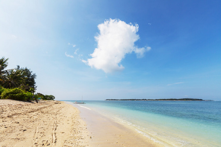 海滩上吉利