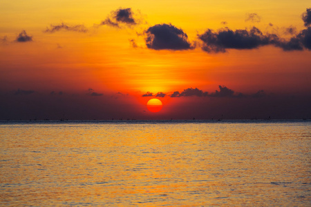 海上日落