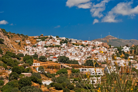 传统的村庄在纳克索斯岛上，希腊的全景视图