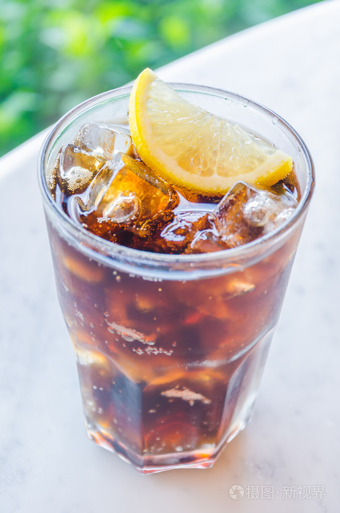 柠檬可乐玻璃