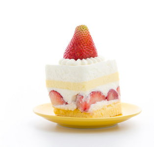在白色背景上孤立的草莓芝士蛋糕