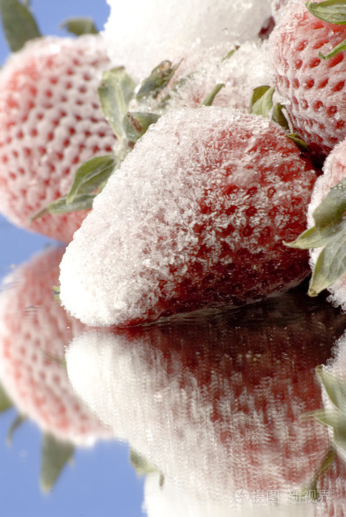 速冻的草莓
