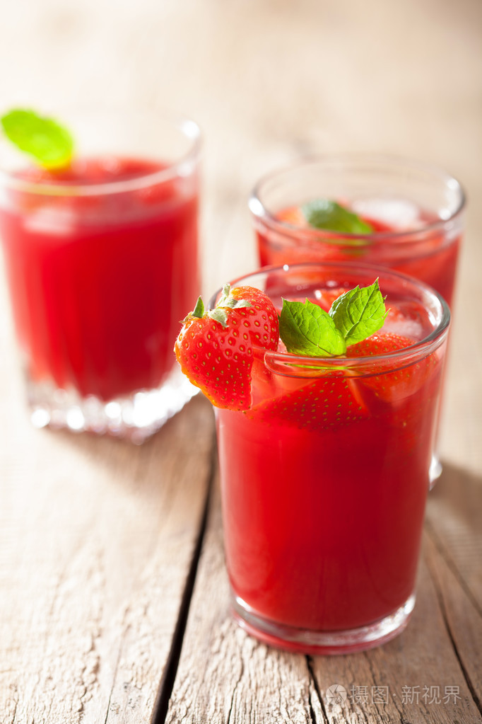 草莓汁薄荷夏季饮料