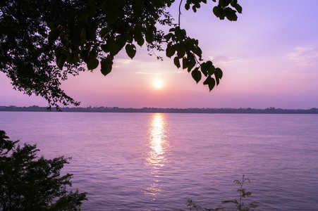 查看到泰国。湄公河