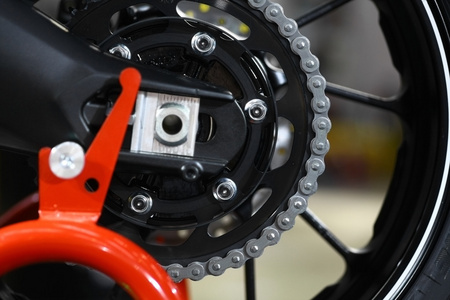 摩托车链条图片