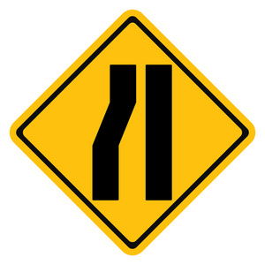 在左边的交通警告标志，路变窄