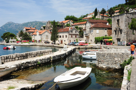 科托尔湾的 perast 的村庄