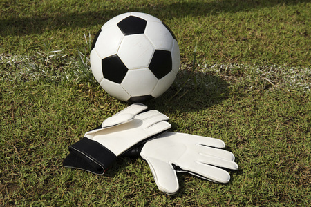 手套和足球