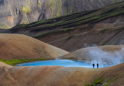 跋涉在 landmannalaugar fjallabak