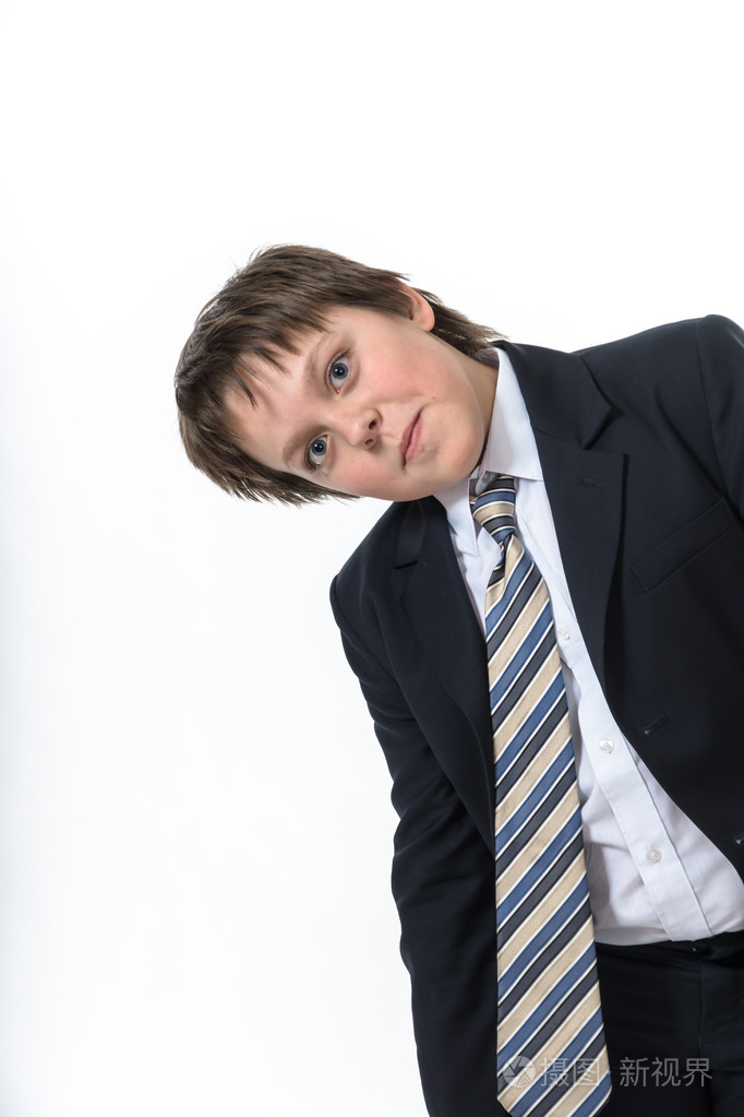 令人惊讶的小男孩