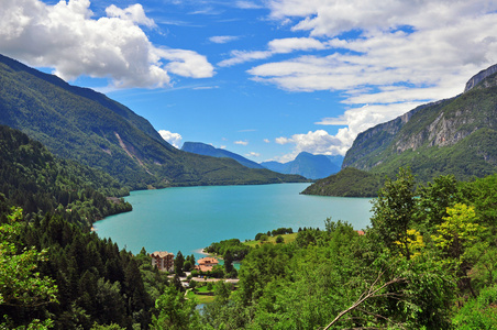 molveno 湖，顶视图意大利