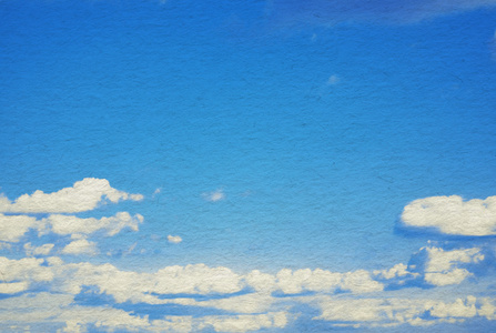 蓝色的天空 云彩和太阳光线。夏季时间