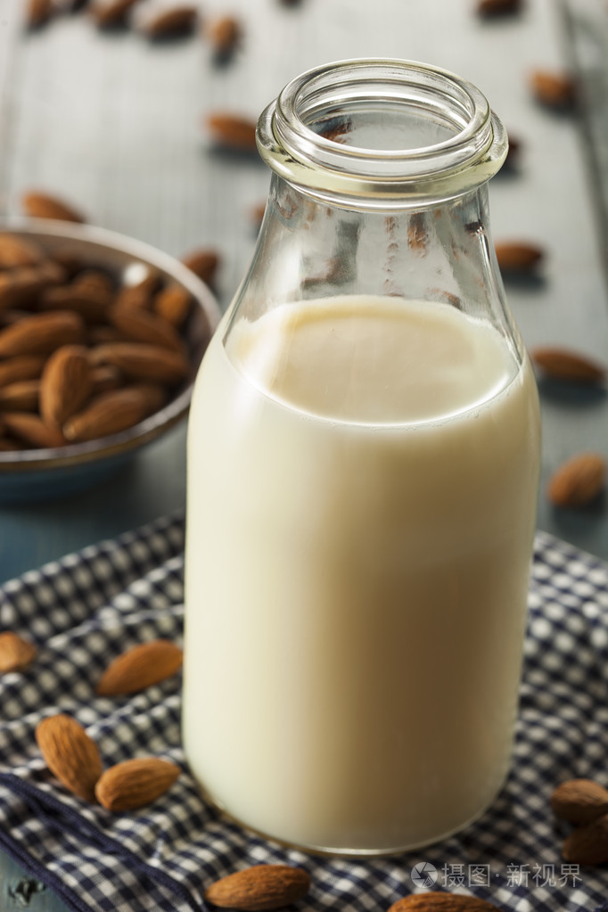 有机白杏仁牛奶