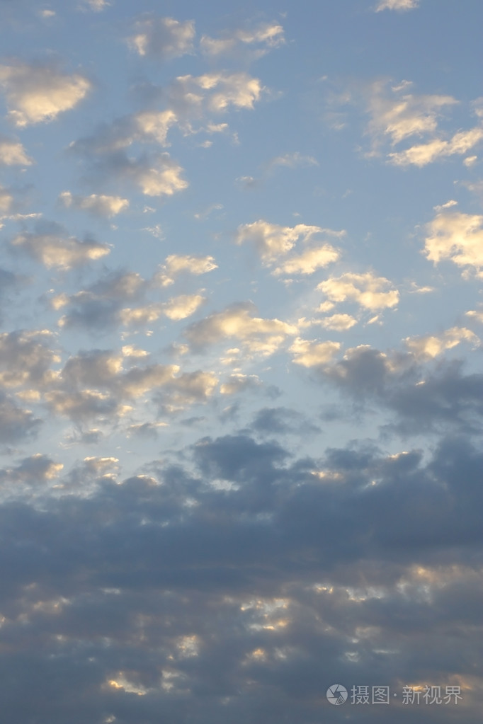 美丽的夜晚天空与云彩照片-正版商用图片1g7fxp-摄图新视界