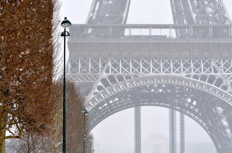 在巴黎的暴风雪