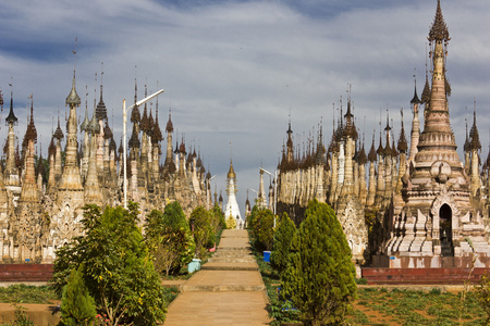 缅甸的 kakku 寺庙