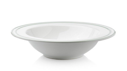 孤立在白色背景上的陶瓷碗