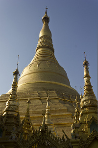 大金塔，黄金的缅甸文符号