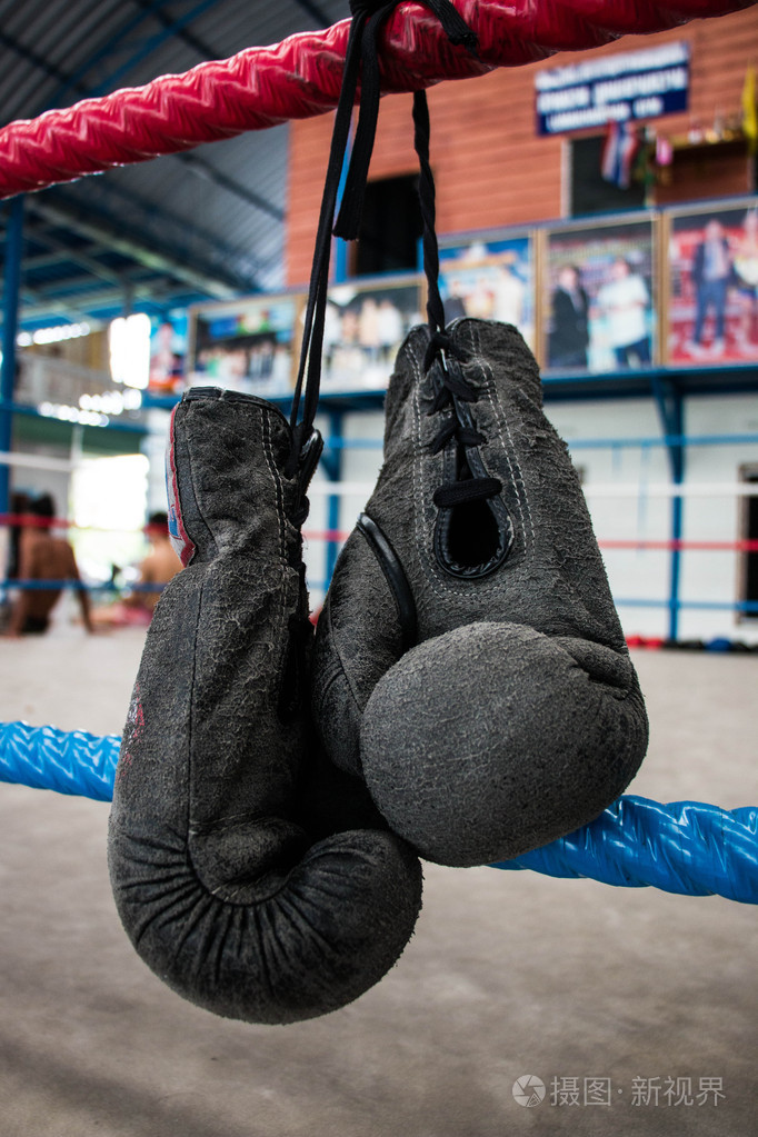 拳击手套