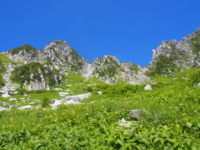 senjojiki 太阳剧团在装载 kisokoma 在长野县，日本