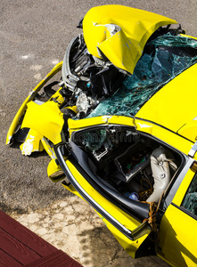 紧急情况 醉的 保险 损伤 开车 损失 碰撞 公司 发动机