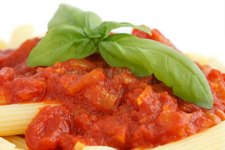 意大利面上的新鲜番茄酱细节