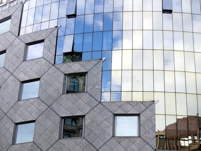 现代建筑师曲面玻璃幕墙立面