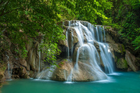 泰国坎贾纳布里瀑布