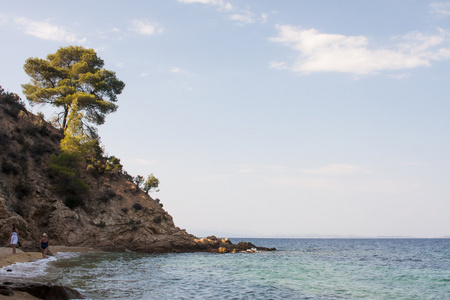 景观用水，岩石和土地   爱琴海，希腊