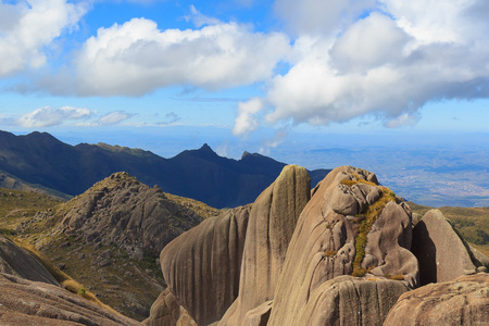 峰山 prateleiras itatiaia 国家公园，巴西