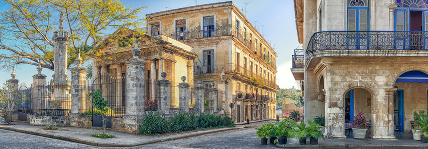 在哈瓦那老城的殖民地建筑