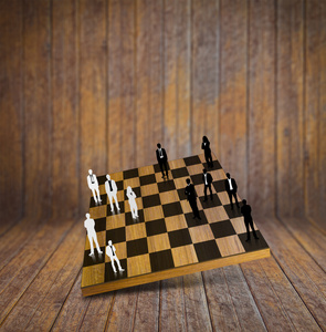 象棋游戏与商务人士剪影