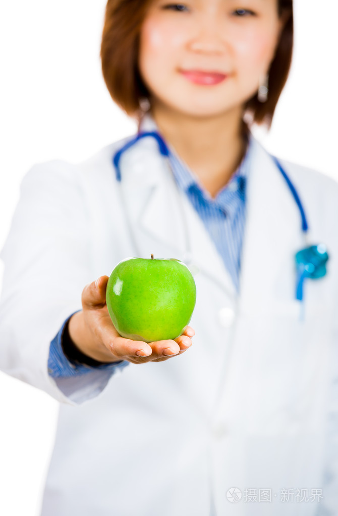 医生在给苹果