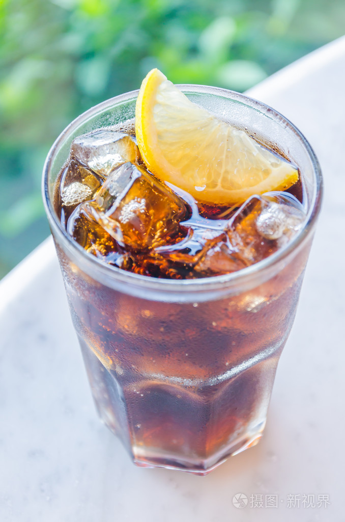 柠檬可乐玻璃