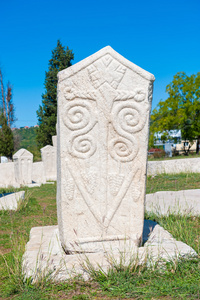 斯托拉茨，黑塞哥维那具体的巨大中世纪墓碑